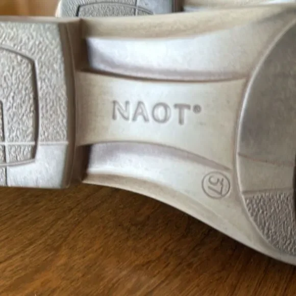 Naot  shoes - Picture 6 of 6